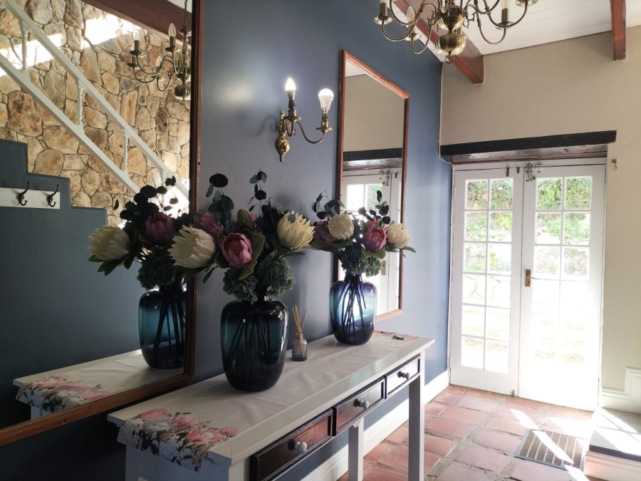8 Bedroom Property for Sale in Stilbaai Oos Western Cape